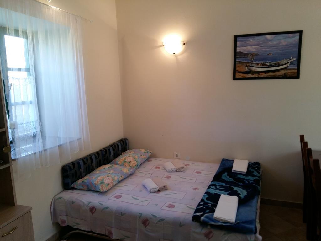 Milutinov Dvor Apartments Vrsi Zewnętrze zdjęcie