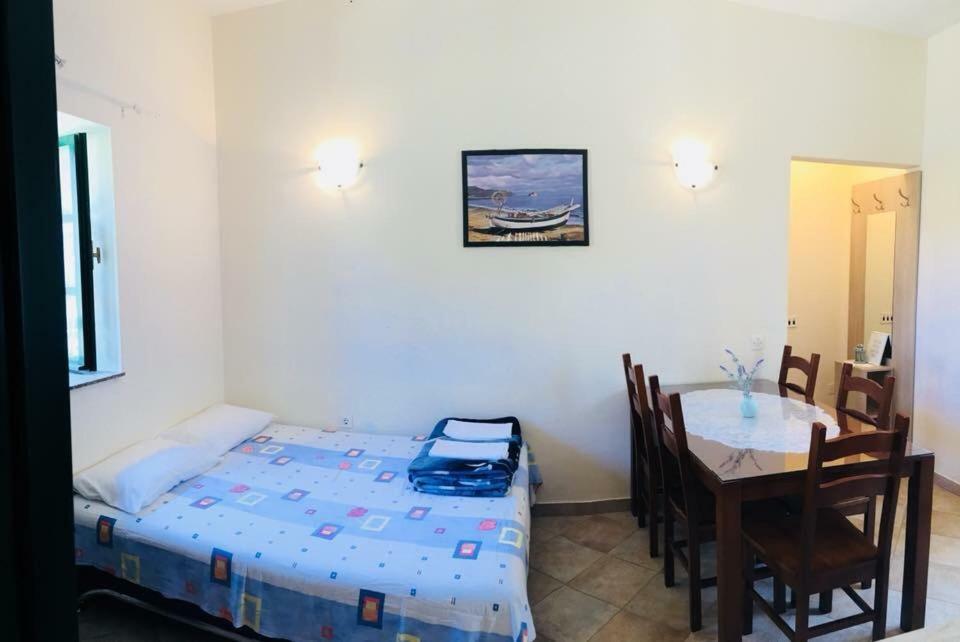 Milutinov Dvor Apartments Vrsi Zewnętrze zdjęcie